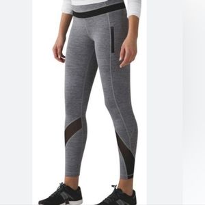Lululemon Run Inspire Crop II Black Heathered Black leggings size 4 Reflective